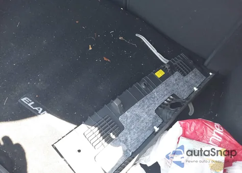 2017 Hyundai Elantra Limited из США, поврежденный, VIN 5NPD84LF6HH059344